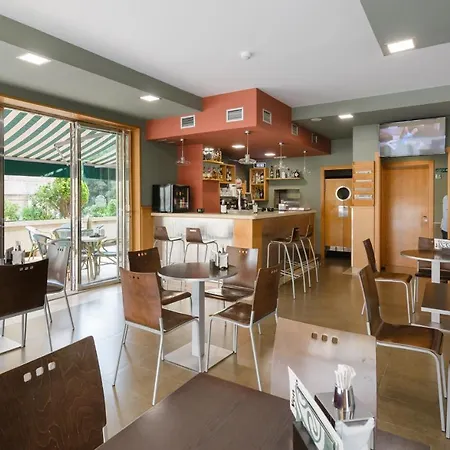 Trisquel Apartment