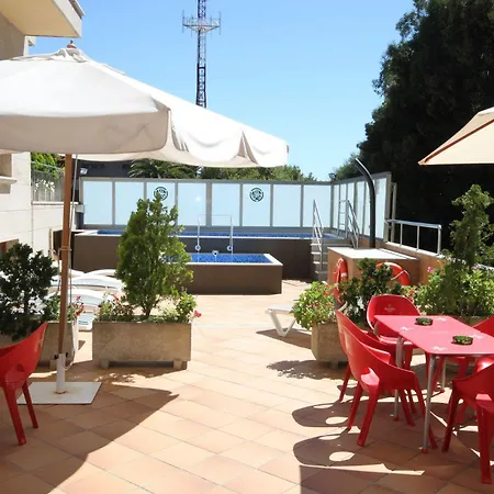Trisquel Apartment